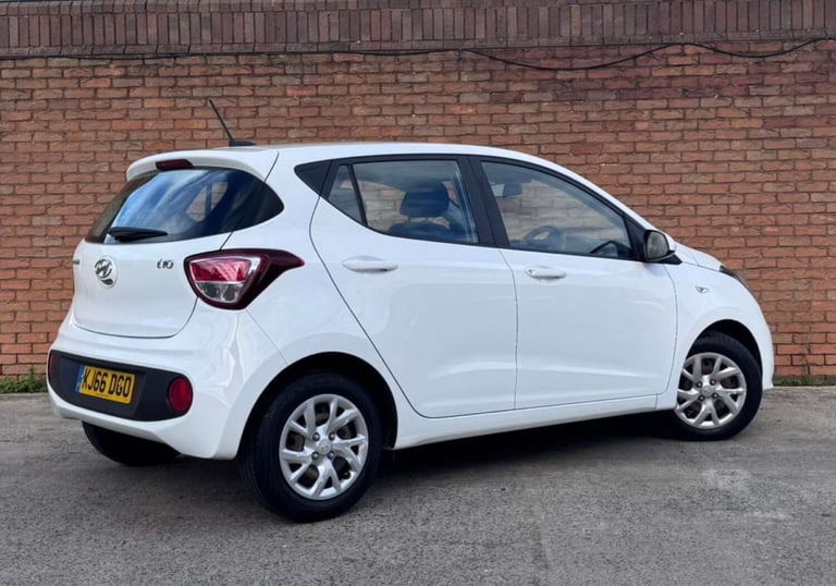 2017 Hyundai i10 1.0 SE 5dr HATCHBACK PETROL Manual