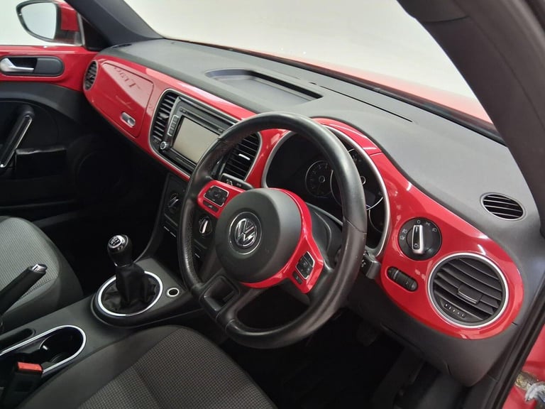 2012 Volkswagen Beetle 2.0 DESIGN TDI 3d 139 BHP HATCHBACK Diesel Manual