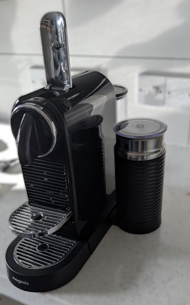 Nespresso Magimix Citiz coffee pod machine including milk frother