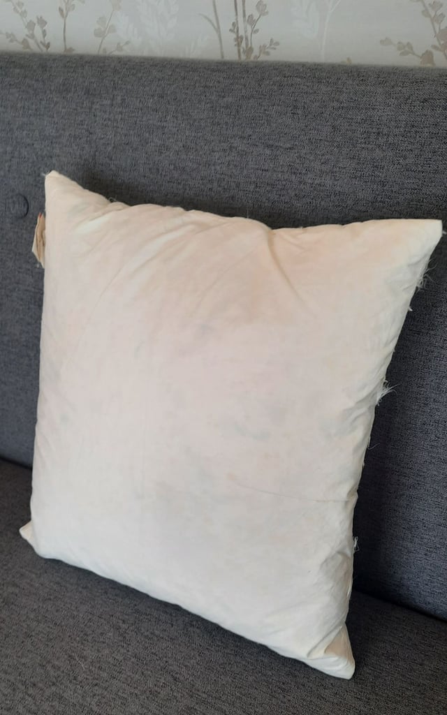 40x40cm, 16x16" Goose Feather Cushion Filler Pillow