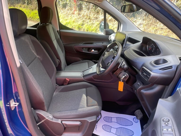Peugeot Rifter 1.5 BlueHDi 130 Allure 5dr WHEELCHAIR ACCESSIBLE VEHICLE 3 SEATS