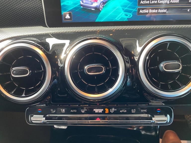 MERCEDES-BENZ A CLASS 1.3 A200 Sport (Executive) 7G-DCT Euro 6 (s/s) 5dr 2019