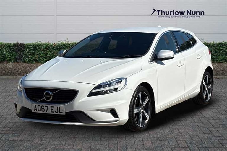2017 Volvo V40 2.0 D2 R-Design Nav Plus Hatchback 5dr Diesel Manual Euro 6 (s/s) (120 ps) Hatchba...