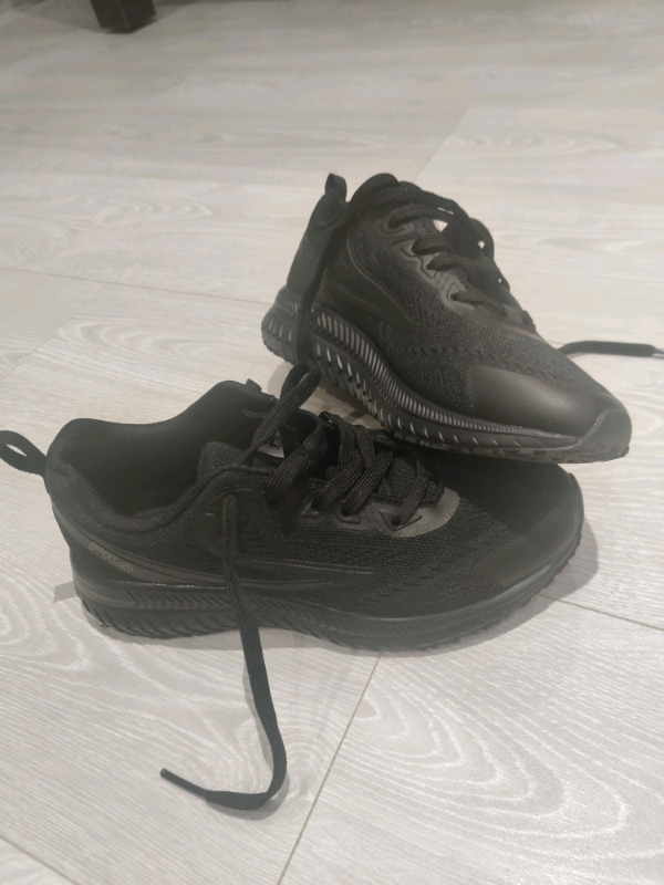 Womens shoes FILA size 4