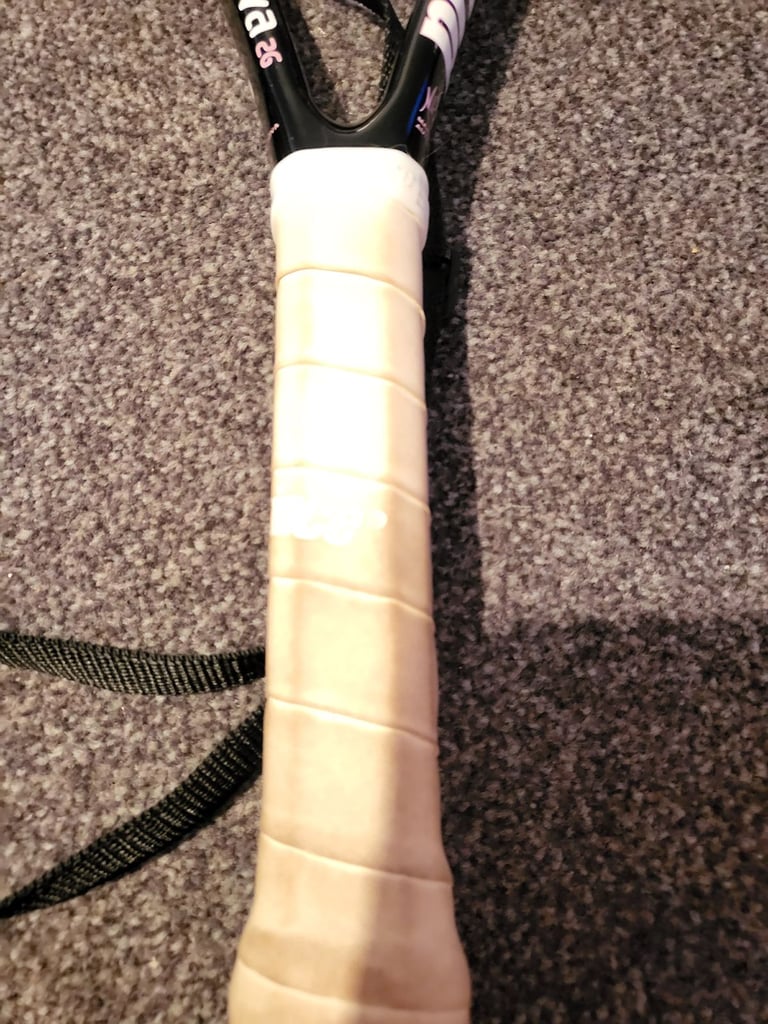 Sharipova 26 tennis racquet