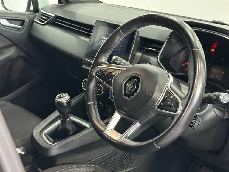 2019 Renault Clio 1.0 TCe Iconic Hatchback 5dr Petrol Manual Euro 6 (s/s) (100 ps) Hatchback Petr...