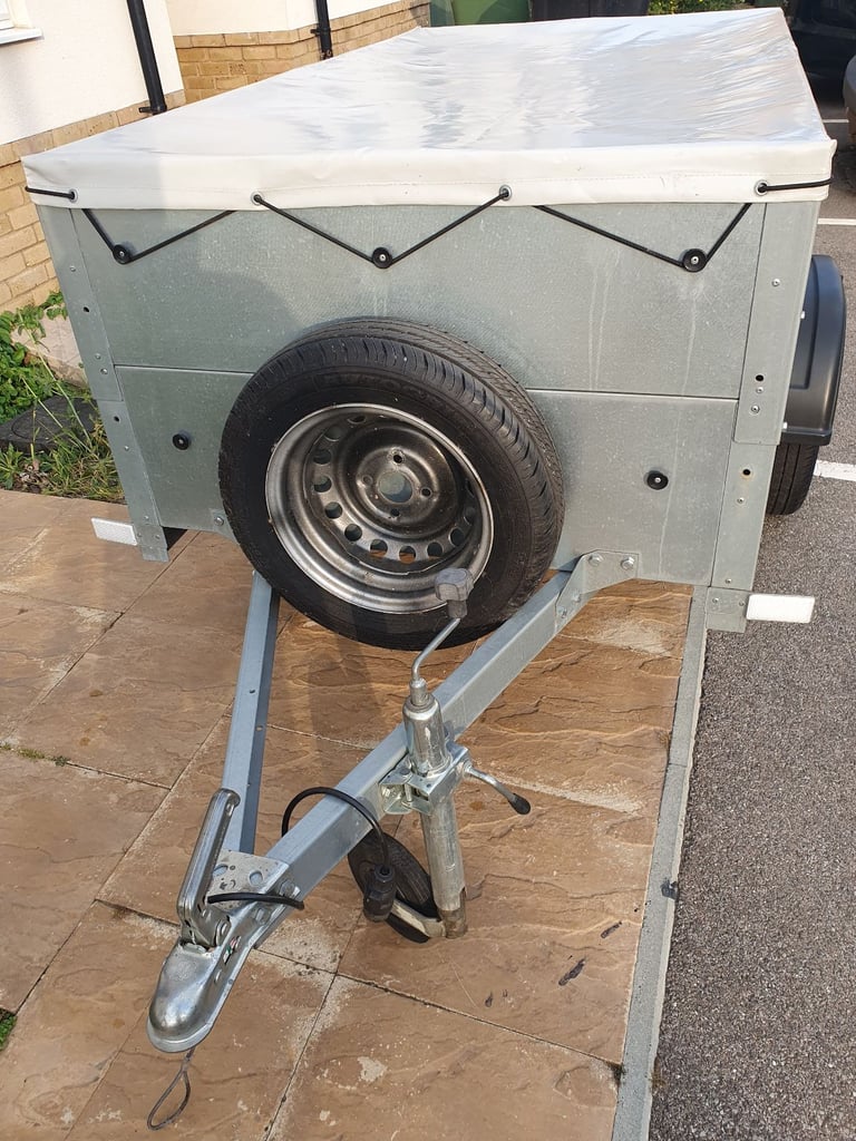 Martz Trailer with extended sides and cover 