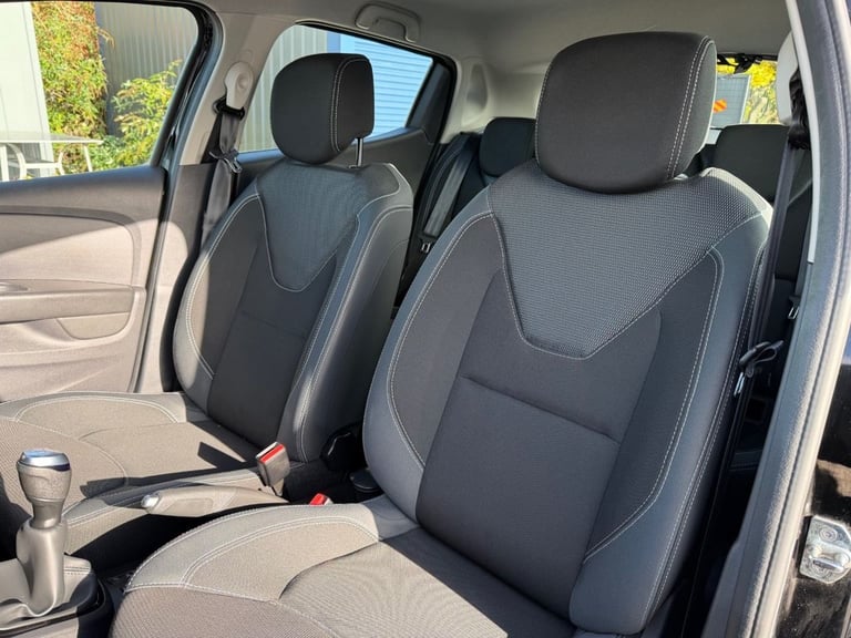 2019 Renault Clio 1.5 dCi Play Hatchback 5dr Diesel Manual Euro 6 (s/s) (90 ps) Hatchback Diesel ...