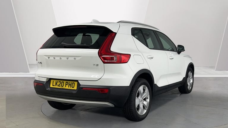 2020 Volvo XC40 T3 Momentum Automatic Estate Petrol Automatic