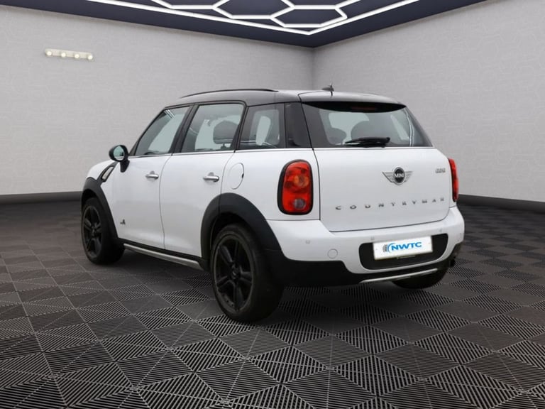 2016 MINI Countryman 1.6 Cooper SUV 5dr Petrol Manual ALL4 Euro 6 (s/s) (122 ps) 1 FORMER OWNER H...