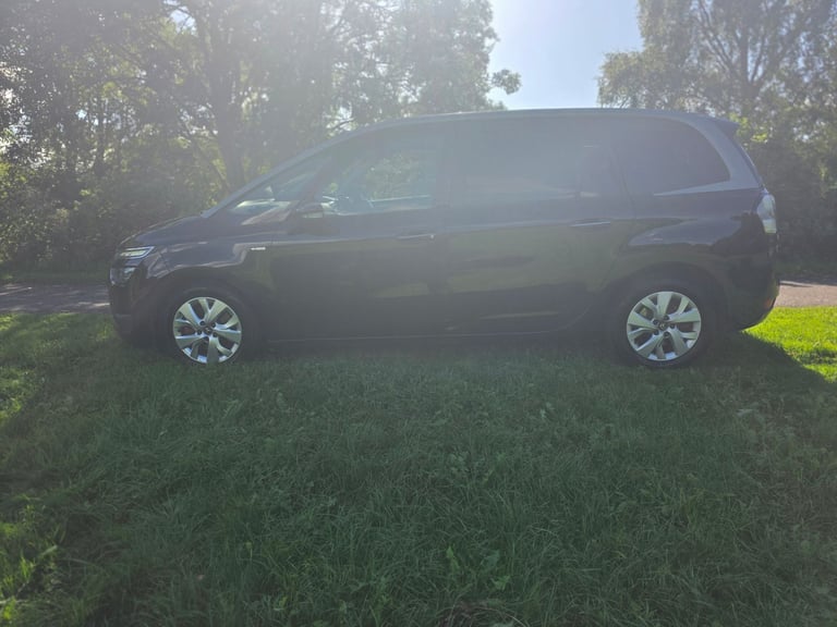 Citroen C4 Grand Picasso 🚙 - 1 year MoT ✅ - 7 seat 💺 - Automatic Diesel ⛽ - high spec Exclusive+ 