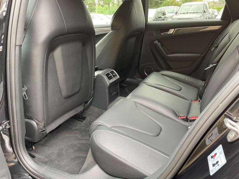 2014 Audi A4 4.2 RS 4 FSI Quattro Auto 4WD 5dr Estate Petrol Automatic