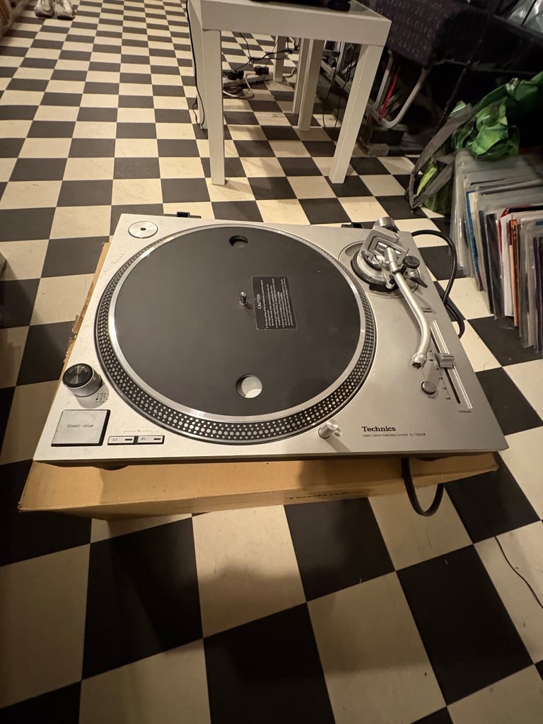 2 x Technics SL1200GR boxed in immaculate condition 