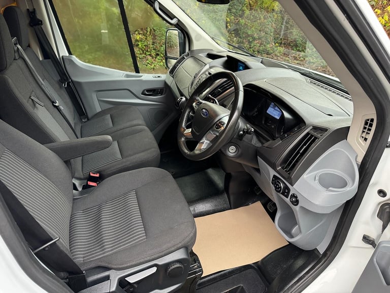 FORD TRANSIT MINIBUS, 12 SEAT TREND, 2.2, WHITE. EU 6 / ULEZ COMP. A/C. INC VAT