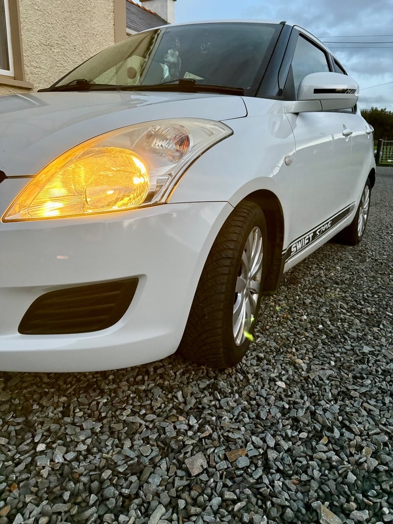 Suzuki, SWIFT, Hatchback, 2011, Manual, 1242 (cc), 5 doors