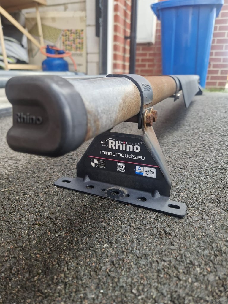 Rhino roof rack 