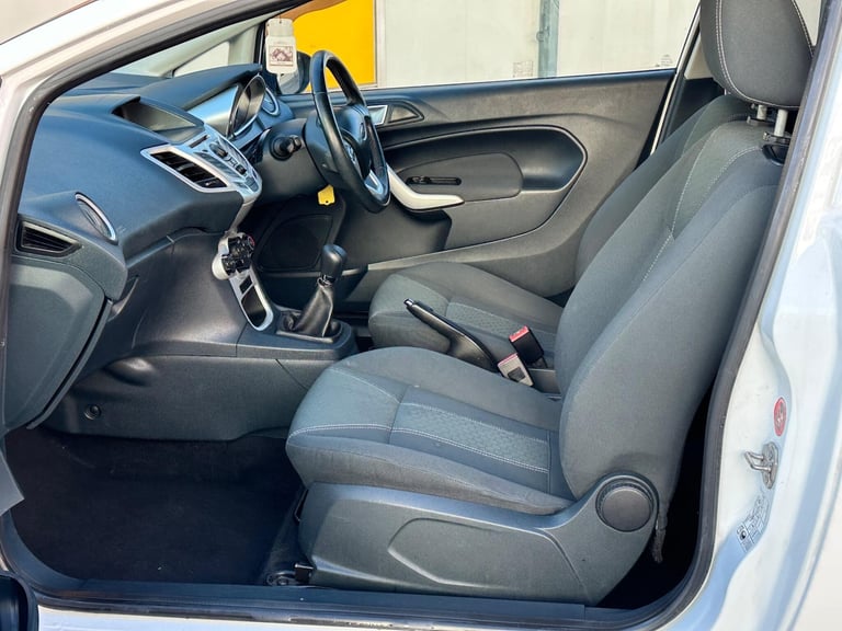 2012 Ford Fiesta 1.4 Zetec 3dr HATCHBACK Petrol Manual