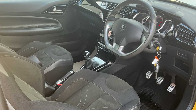 2016 DS Automobiles DS 3 1.2 PureTech Elegance 3dr Hatchback Petrol Manual