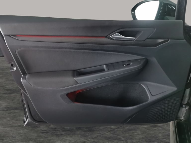 2022 Volkswagen Golf 2.0 TDI GTD Hatchback 5dr Diesel DSG Euro 6 (s/s) (200 ps) - BLUETOOTH - DI ...