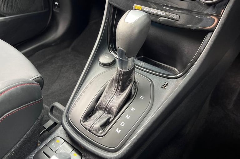 2024 Ford Puma 1.0 EcoBoost Hybrid mHEV ST 5dr DCT ** Sync 3 - Heated Seats / Steering Whe Hatchb...