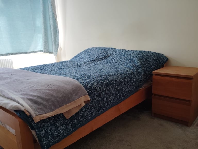 Large Master Bedroom For Rent In Catford Area