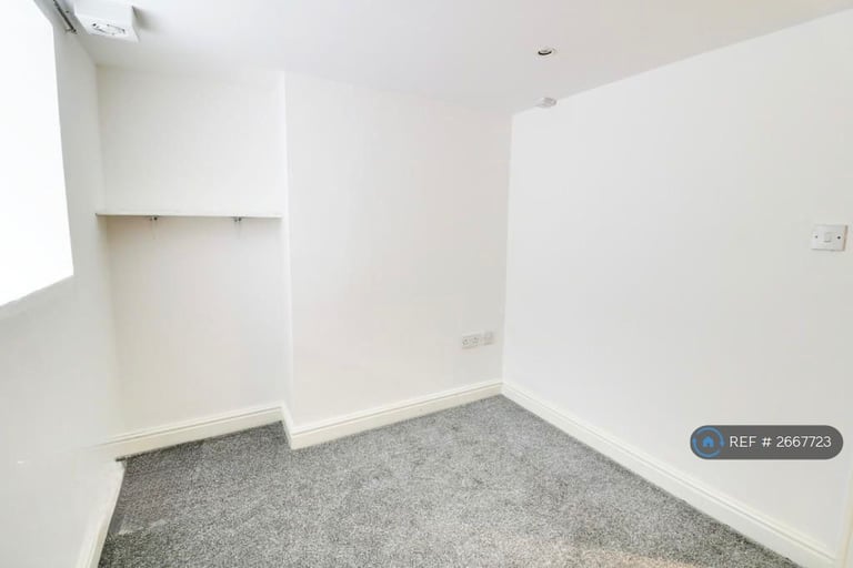 5 bedroom house in Cobden View Road, Sheffield, S10 (5 bed) (#2667723)