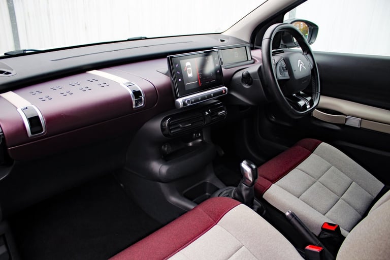 CITROEN C4 CACTUS 1.2 PureTech Feel Edition 2018