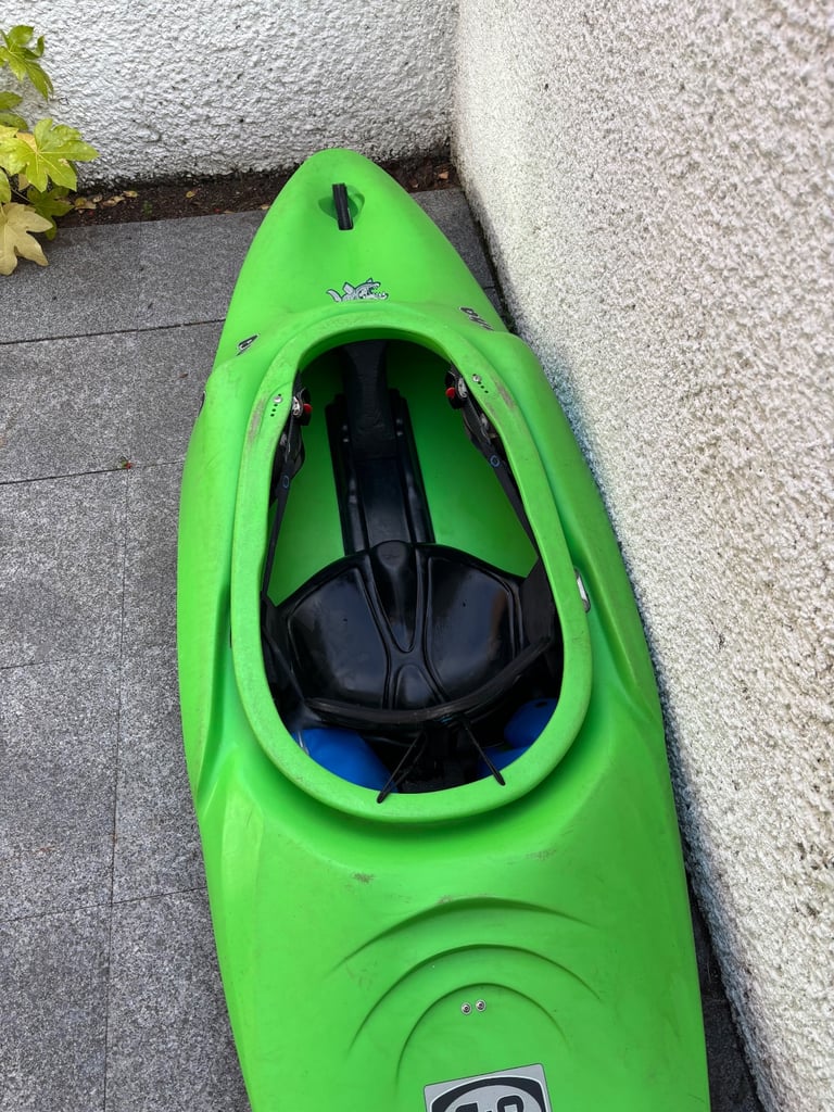 KAYAK - Pyranha S Series - Advqnced Freestyle 