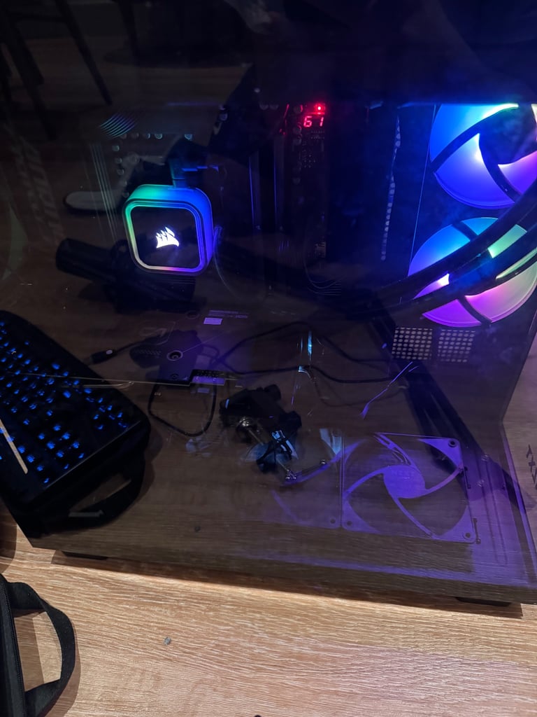 Gaming PC Bundle – Ryzen 7 9700X / RTX 4070 SUPER / Peripherals– £1,450 (London)