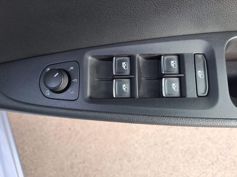 2016 SEAT Leon 2.0 TDI FR Sport Tourer Euro 6 (s/s) 5dr ESTATE Diesel Manual