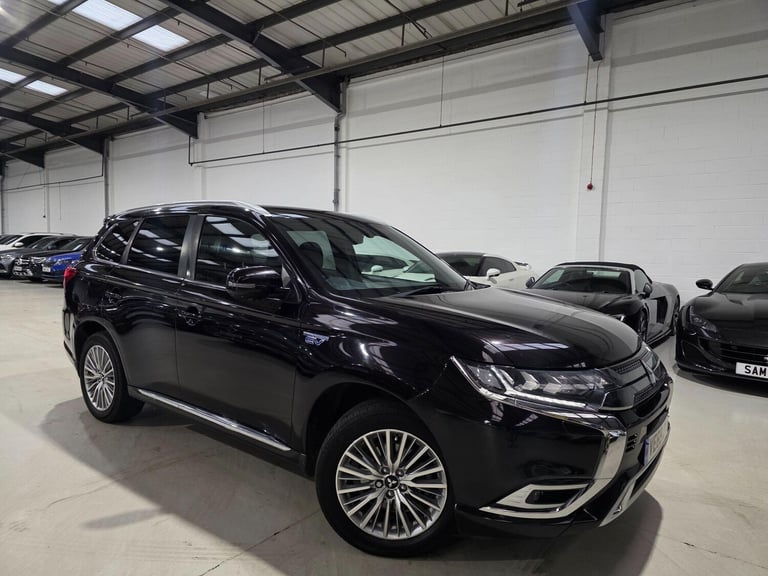 2019 Mitsubishi Outlander 2.4h TwinMotor 13.8kWh 4h CVT 4WD Euro 6 (s/s) 5dr ESTATE Petrol/Electr...
