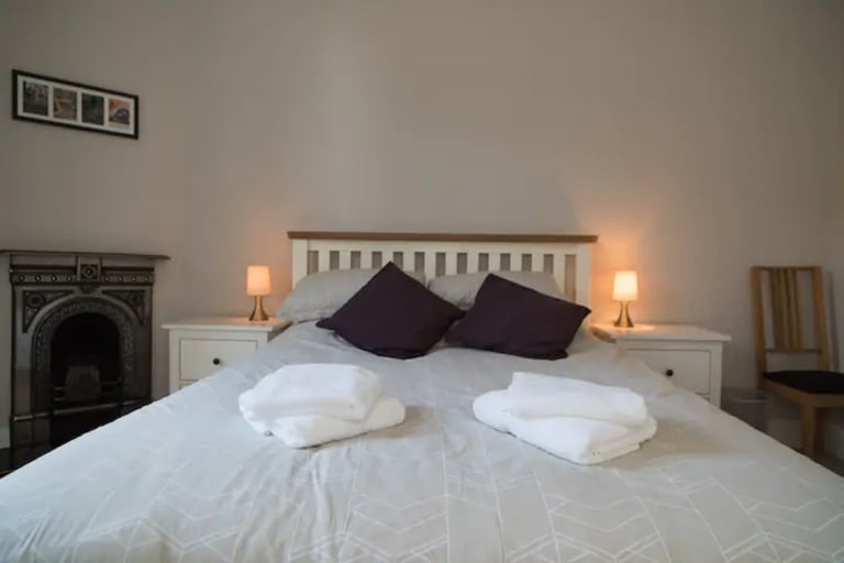 Spacious 3 bedroom flat in Haymarket