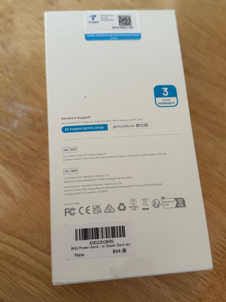 INIU B64 140W 27,000mAh fast charger portable charger