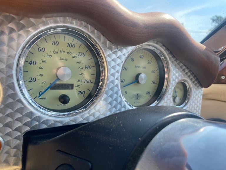 2003 52 MORGAN AERO 4.4 AERO 8 2-SEAT 2D 282 BHP