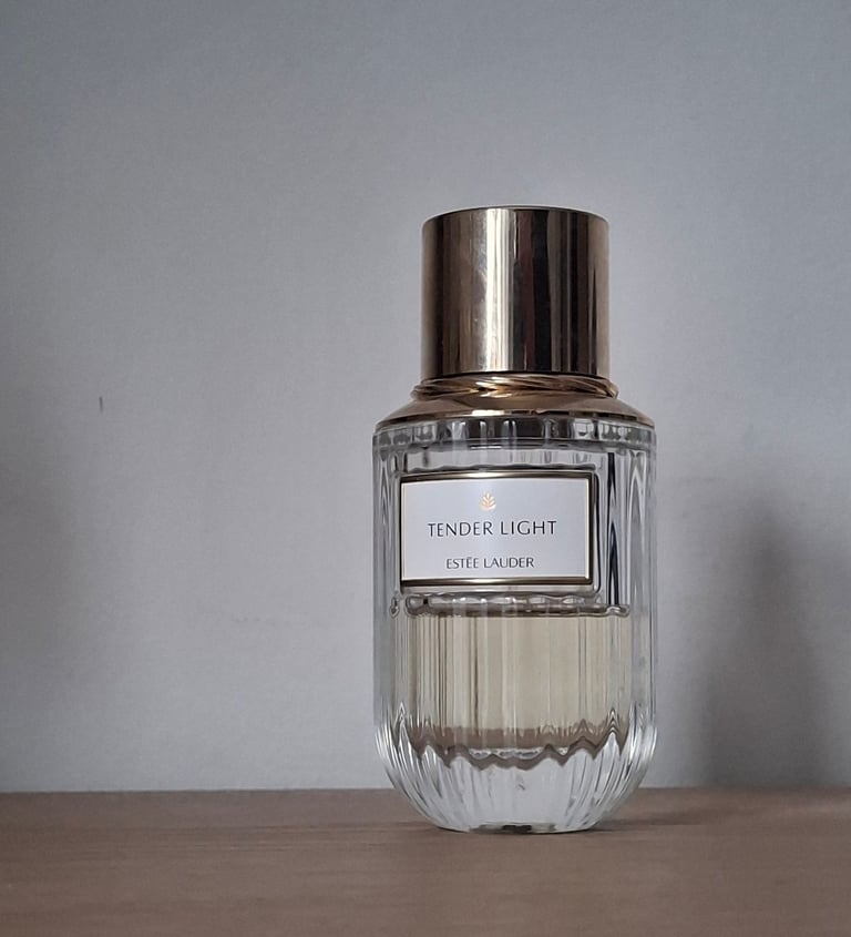 Estee Lauder Tender Light 40ml Part Used