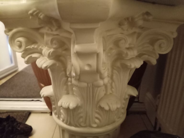 Home grand display floorstanding shelf unit living room/hallway