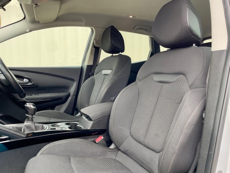 2016 Renault Kadjar 1.5 dCi Dynamique Nav Euro 6 (s/s) 5dr HATCHBACK Diesel Manual