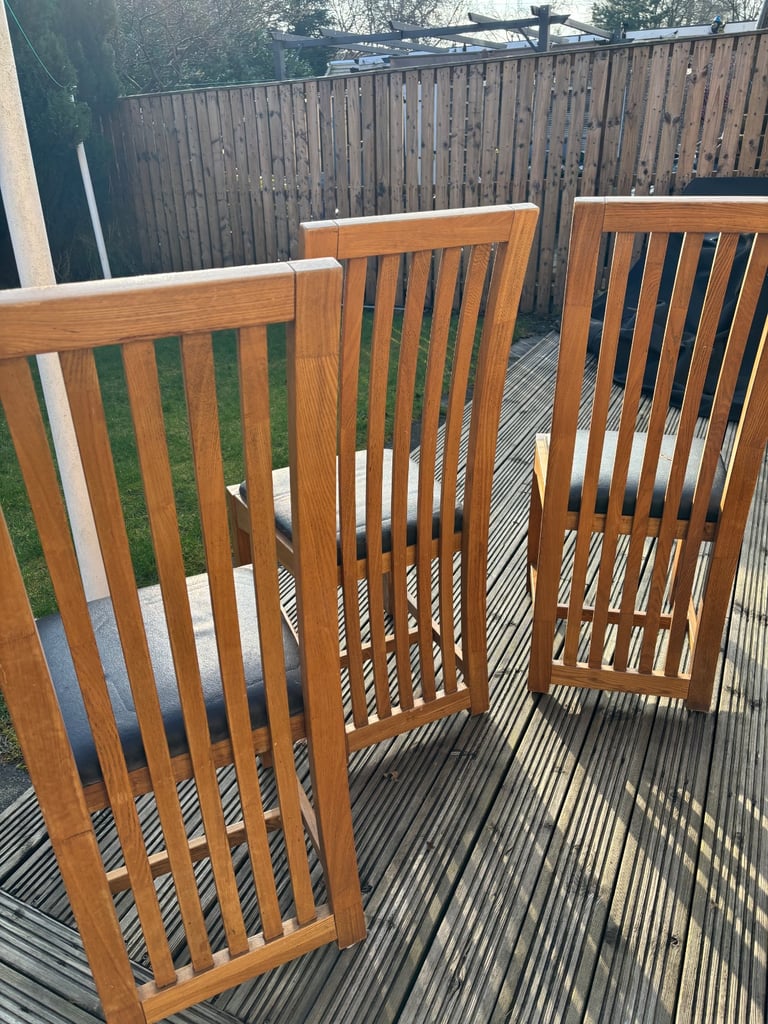 4 Solid Oak Dining Chairs