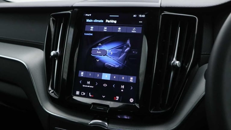 2024 Volvo XC60 2.0h T8 Recharge 18.8kWh Ultimate Dark Auto AWD Euro 6 (s/s) 5dr ESTATE Petrol/El...