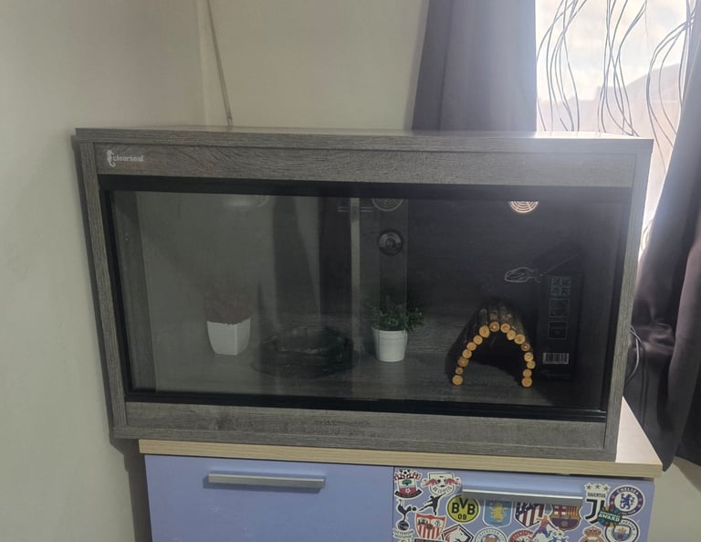 Vivarium Wood Grey ClearSeal Completed