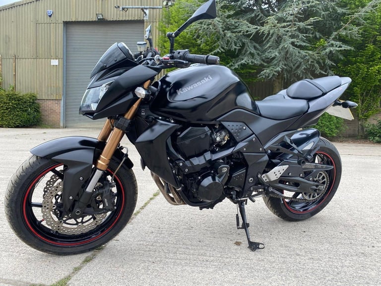 2012 12 KAWASAKI Z750R ZR 750 NBF Z750 BLACK NAKED ZR750 11k MILES ONLYNEW MOT