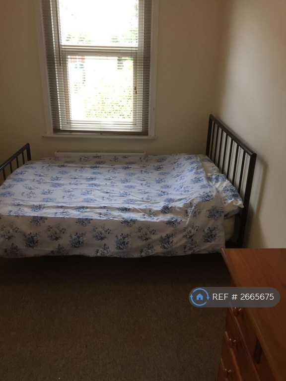 5 bedroom house in Abbott Road, Bournemouth, BH9 (5 bed) (#2665675)