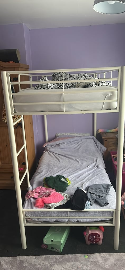 image for Bunk bed 