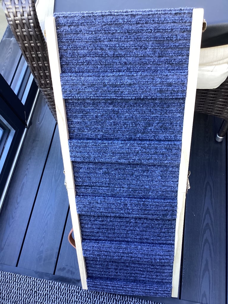 Pet Steps fully folding /adjustable/transportable brand new £25