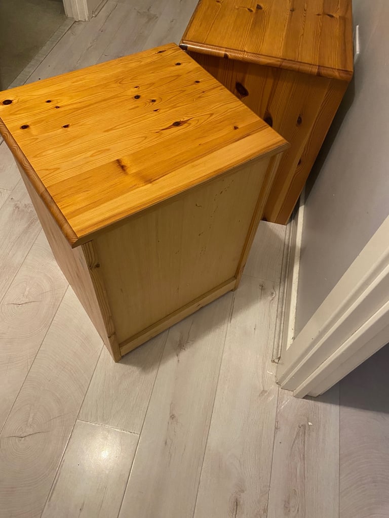 Bedside tables 