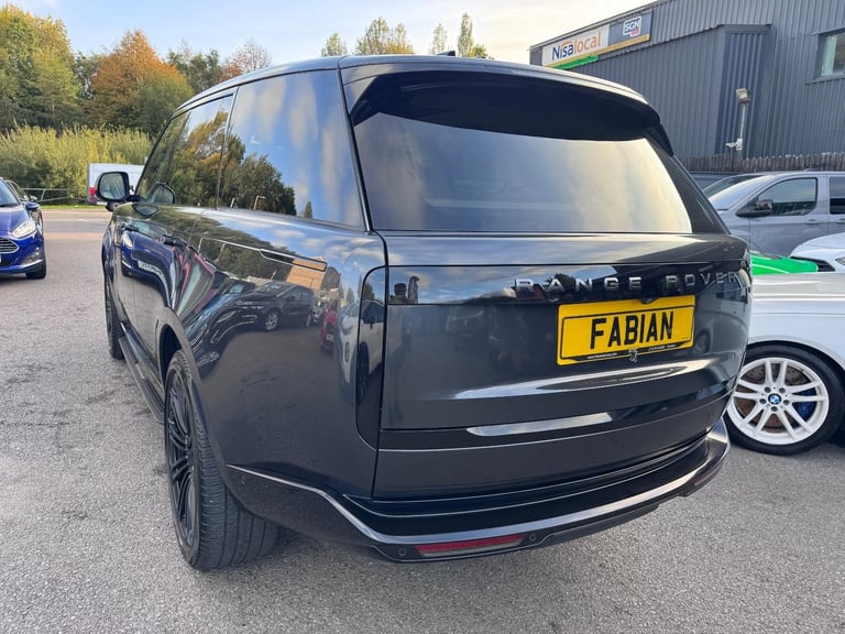 2022 Land Rover Range Rover Vogue D350 +VAT  *Mega Spec - Soft Close Doors*