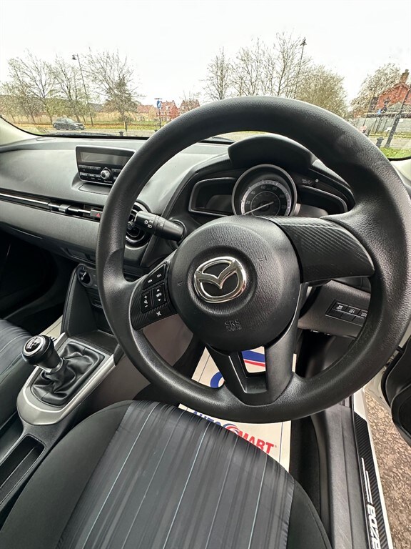 2015 Mazda Mazda2 SE Hatchback Petrol Manual