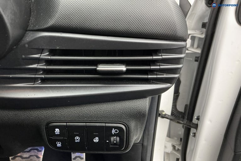 2023 Hyundai BAYON 1.0 TGDi 48V MHEV Premium 5dr DCT HATCHBACK PETROL Automatic