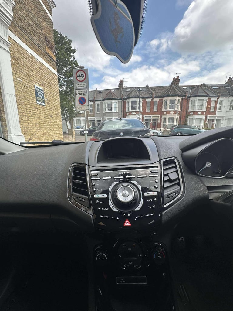 Ford, FIESTA, Hatchback, 2017, Manual, 998 (cc), 5 doors