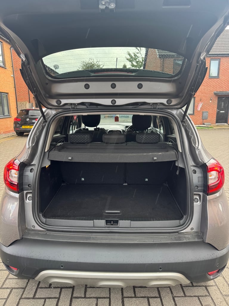 Renault, CAPTUR, Hatchback, 2017, Manual, 1461 (cc), 5 doors